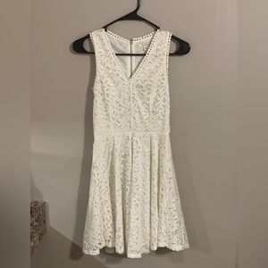 Francesca’s XXS white lace dress mini